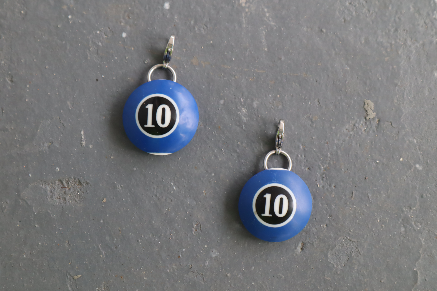 Reverse Pool Charm 10