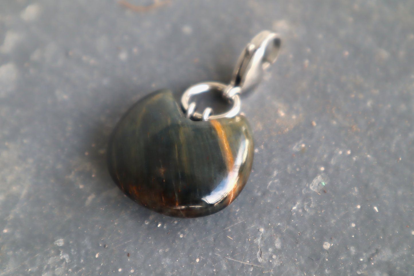 Blue Tiger's Eye Cat Life